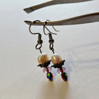 Pink Pearl Dangle Earrings Vintage  1980s Collectable J1