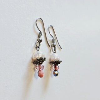 Pink Pearl Dangle Earrings Vintage  1980s Collectable J1