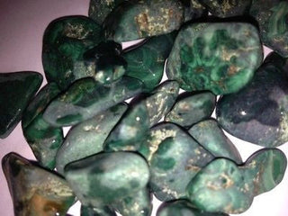 Malachite Partly Tumbled Gems 100gm