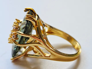 Vintage Style Olive Green Cocktail Ring – Large Emerald Cut Crystal Statement Ring Size N 7