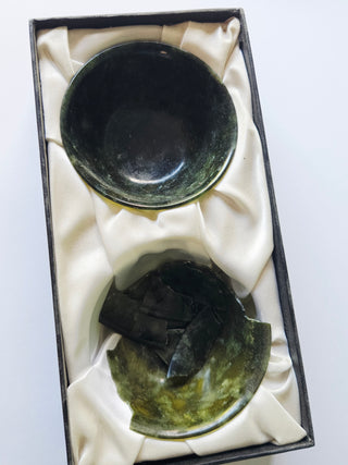 Vintage Chinese Carved Jade Serpentine Bowl Translucent Fine Wall 35g 7cm