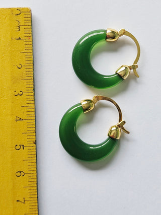 Vintage Style Vibrant Deep Green Hoop Earrings – Donut C-Hoop Lever Back Statement Gold