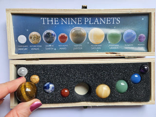 THE NINE PLANETS Gemstone Crystal Sphere Collection Boxed Solar System Astronomy Set
