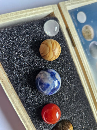 THE NINE PLANETS Gemstone Crystal Sphere Collection Boxed Solar System Astronomy Set