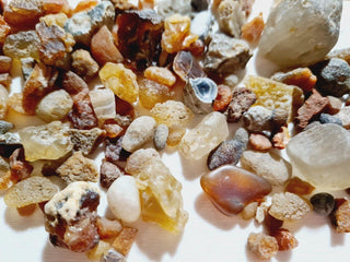 Agate, Carnelian,Smoky Quartz Gemstone Bundle 255gms Lovely Colours Natural G2