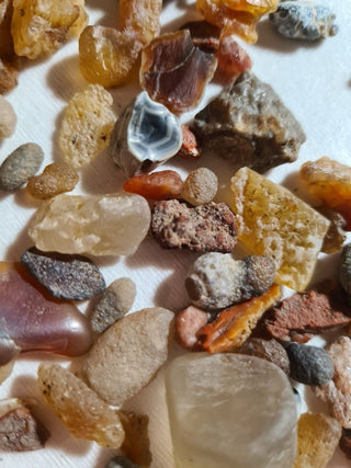 Agate, Carnelian,Smoky Quartz Gemstone Bundle 255gms Lovely Colours Natural G2