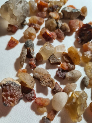 Agate, Carnelian,Smoky Quartz Gemstone Bundle 255gms Lovely Colours Natural G2