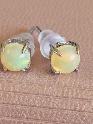 Solid Opal Stud Round Earrings Claw Edges Australian Genuine Gems Silver RRP$160