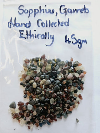Tumbled Chips Garnets Sapphire Natural Not treated Genuine Gems Gemstone 45gm H1