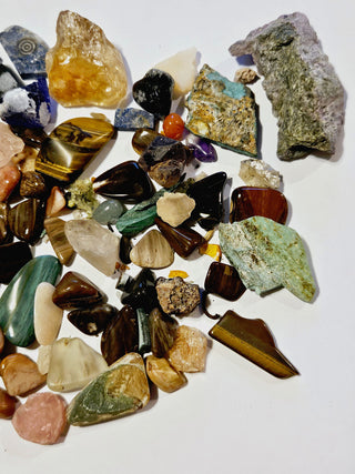 Gem Collectors Package: Opal Prehnite Ulexite Malachite Tourmaline + 305gms G3