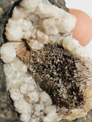 Dolomite Natrolite Cluster 501gms Needle Crystals Genuine Gems Gemstone H1