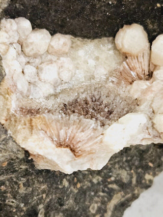 Dolomite Natrolite Cluster 501gms Needle Crystals Genuine Gems Gemstone H1