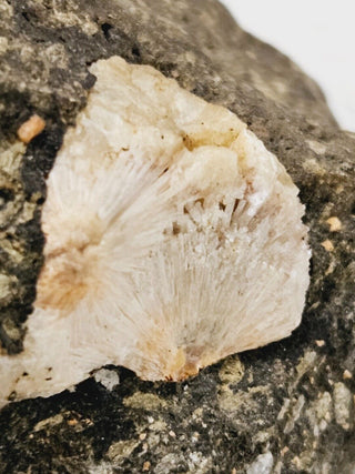 Dolomite Natrolite Cluster 501gms Needle Crystals Genuine Gems Gemstone H1