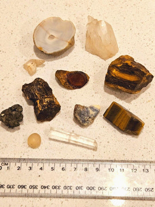 11 pieces Gemstone Bundle Genuine Gems  Opal Quartz Tiger Eye Opalite Agate+ H1