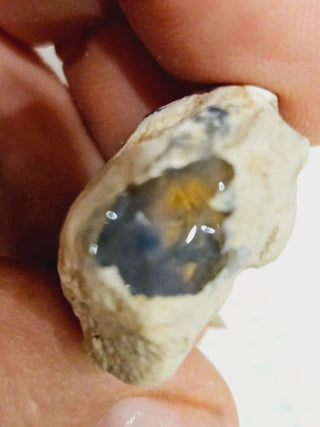Jelly Opal Nodule 8gm / 40 Carat Genuine Gems Gemstone rare Colour Bubble H1