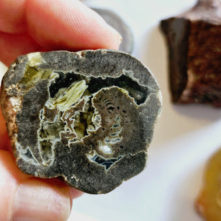 Gem Collectors Package: Agate Calcite Red Tiger Eye Thunderegg Calcite 530gms G3
