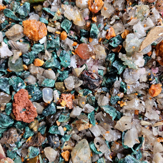 665gms Gemstone Chips Malachite Azurite Chrysoprase Agate Quartz Genuine Gems G2
