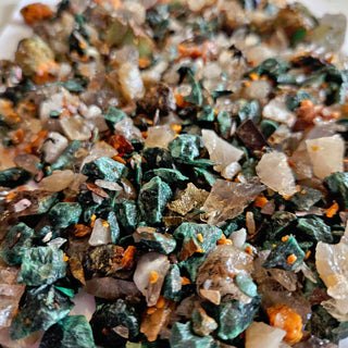 665gms Gemstone Chips Malachite Azurite Chrysoprase Agate Quartz Genuine Gems G2