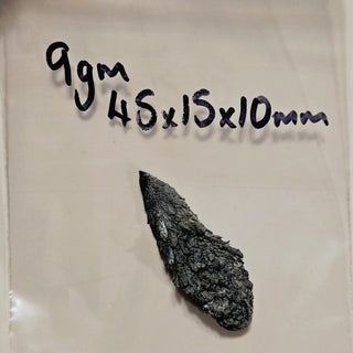 Silica Carbide Mineral Specimen ManMade Ruby Magnesium Ore Metal Dendrite 9g H1