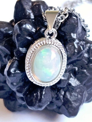 Solid Opal Pendant Oval Twist Australian Genuine Gems Silver RRP$160