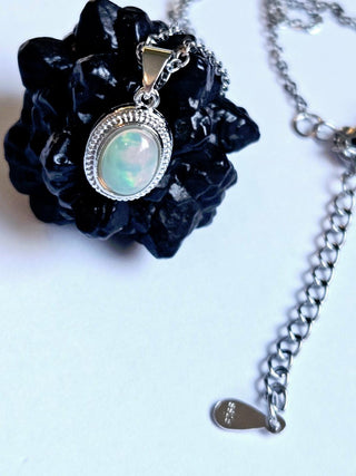 Solid Opal Pendant Oval Twist Australian Genuine Gems Silver RRP$160