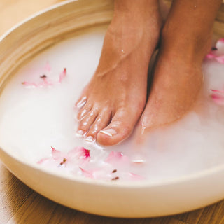 Cleopatra Milk Bath Powder – A Luxurious Skin Softening Bathing Ritual