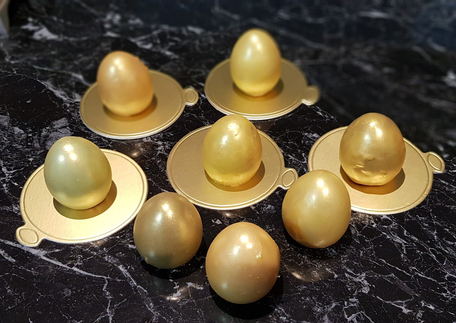 Golden Egg Magic Colour Changing Soap Bar