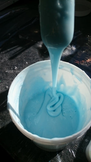 Silicone rubber liquid for mould making